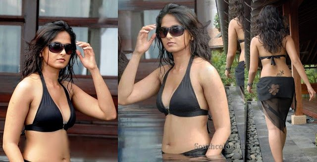 Actress Anushka Shetty Hot Bikini Navel Show Photos