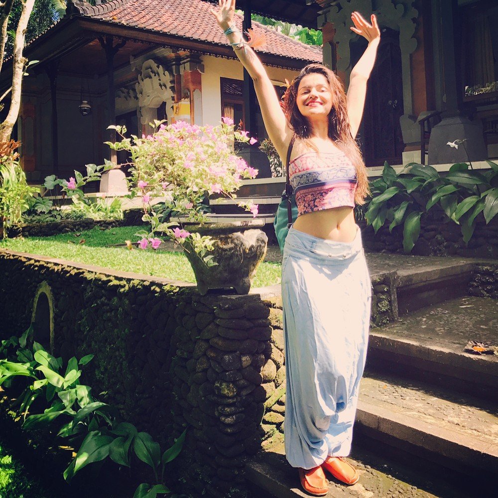 actress rubina dilaik hot photos southcolors 12