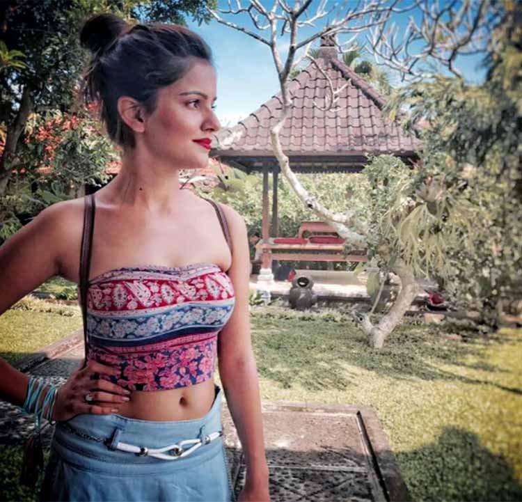 actress rubina dilaik hot photos southcolors 2