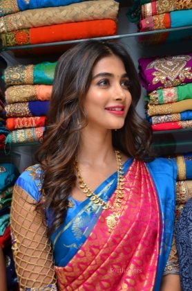 pooja hegde traditional saree photos southcolors 16