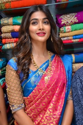 pooja hegde traditional saree photos southcolors 18