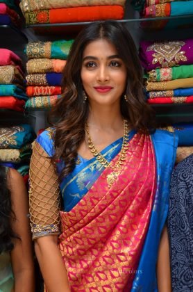 pooja hegde traditional saree photos southcolors 19