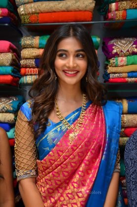 pooja hegde traditional saree photos southcolors 20