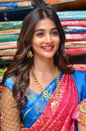 pooja hegde traditional saree photos southcolors 24