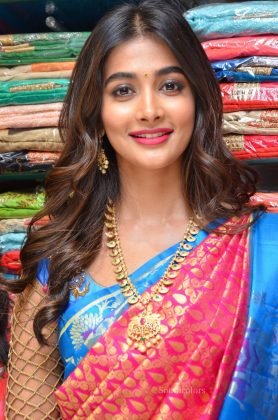 pooja hegde traditional saree photos southcolors 27