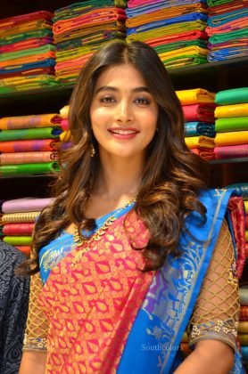 pooja hegde traditional saree photos southcolors 32