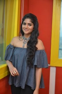 megha akash at radio mirchi 1