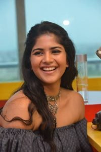 megha akash at radio mirchi 20