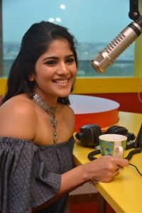 megha akash at radio mirchi 26