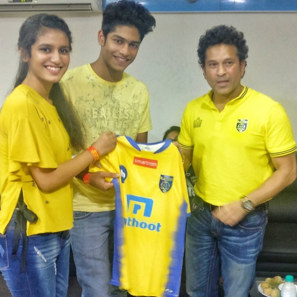 Priya Prakash Varrier Met Sachin Tendulkar at ISL Match Priya Prakash Varrier Met Sachin Tendulkar at ISL Match