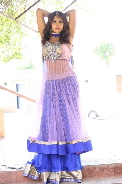 actress sri reddy hot navel show photos 30
