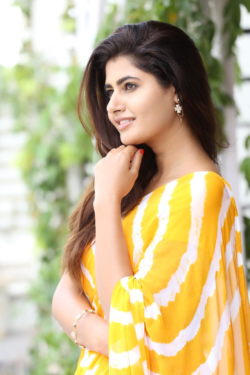 actress ashima narwal latest photos in yellow saree 9