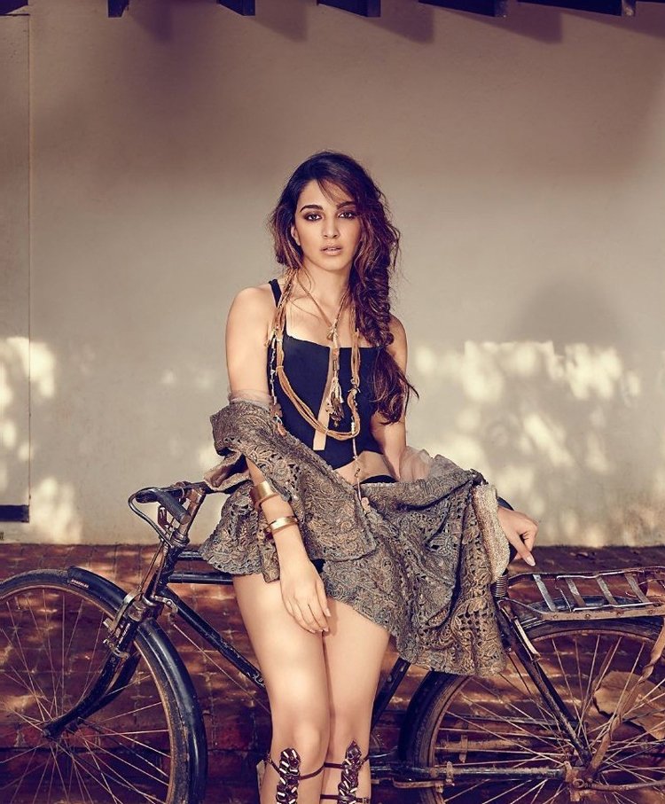 Actress Kiara Advani Latest Hot Photoshoot 2018