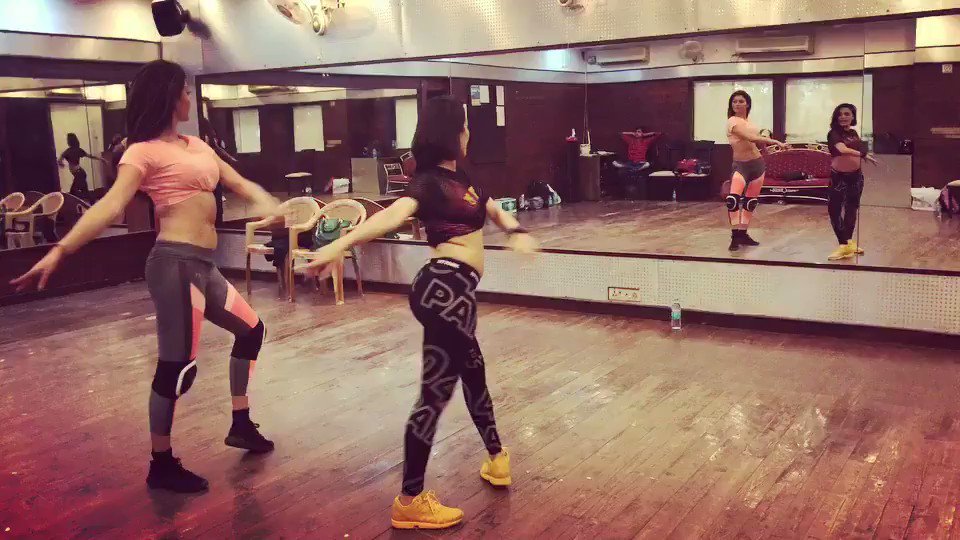 Urvashi Rautela Hip Shimmy Belly Dance Video Shared on Instagram