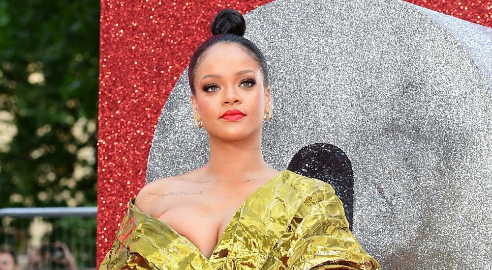 Rihanna Wardrobe Malfunction at Ocean's 8 Red Carpet