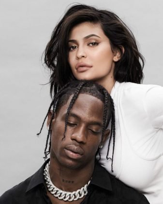 kylie jenner hot pose with boyfriend travis scott for gq magazine cover 6