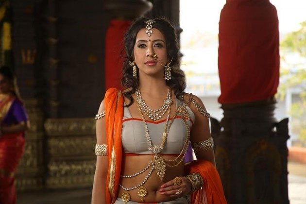 Sanjjanaa Galrani Photos From Swarna Khadgam Serial