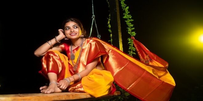 Divi Vadthya Looks Captivating in Saree