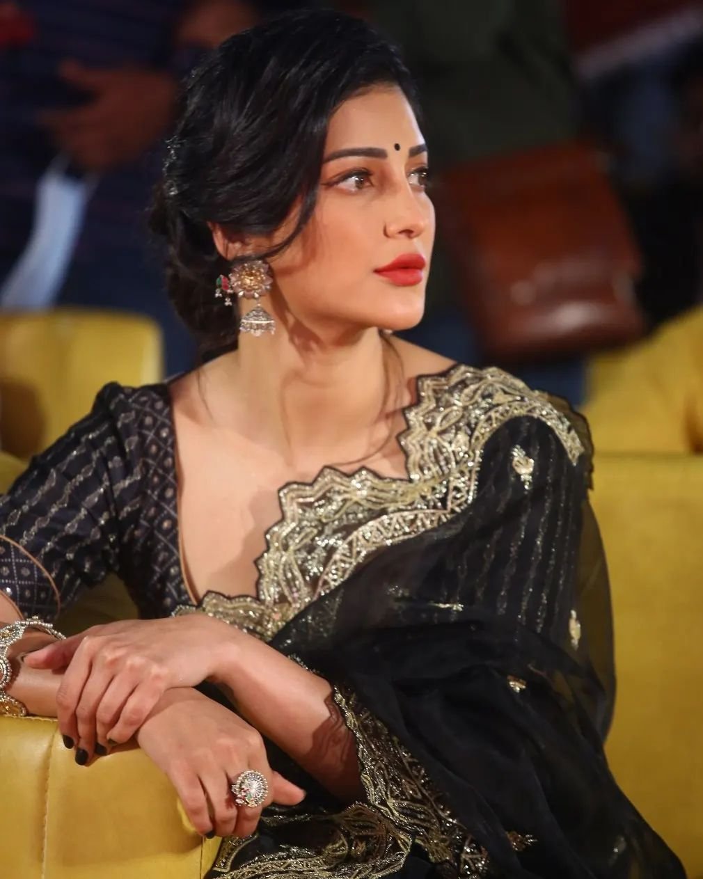 Shruthi Haasan Photos From Veera Simha Reddy Pre Release Event southcolors 17